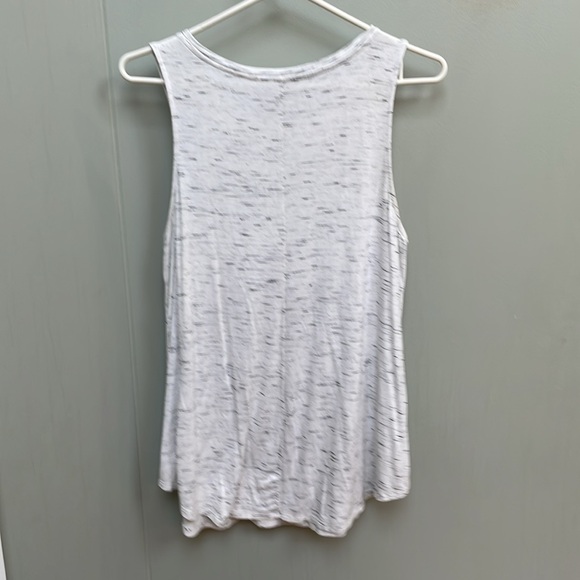 Size medium - Picture 3 of 3